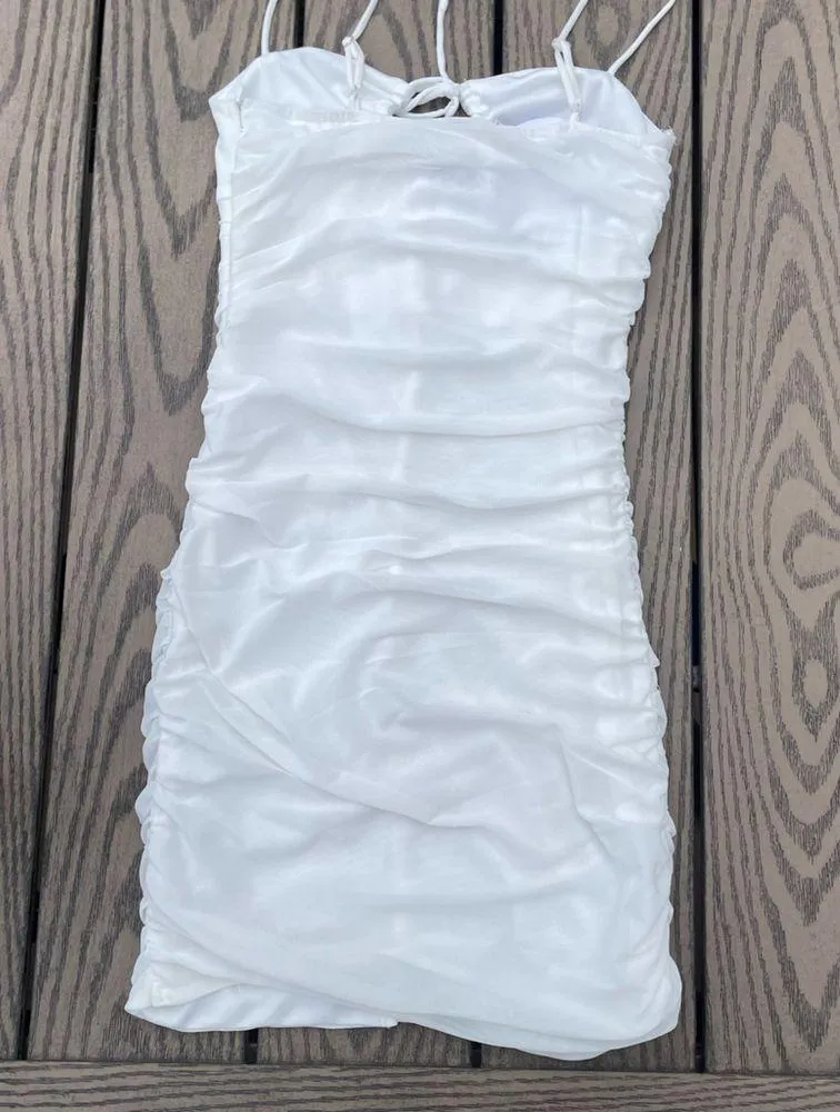 NWT Princess Polly Sassy Mini Dress White Size 4 Keyhole Fitted - Image 6