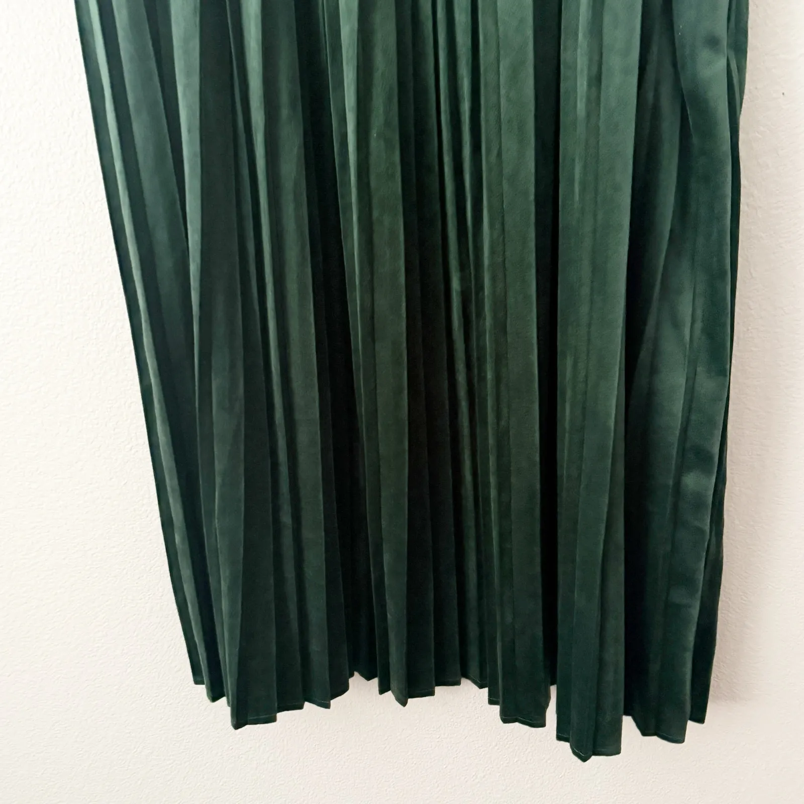 ROOLEE | Dark Green Velvet Accordion Pleat Midi Skirt Pleated Elastic | Size XXL - Image 4