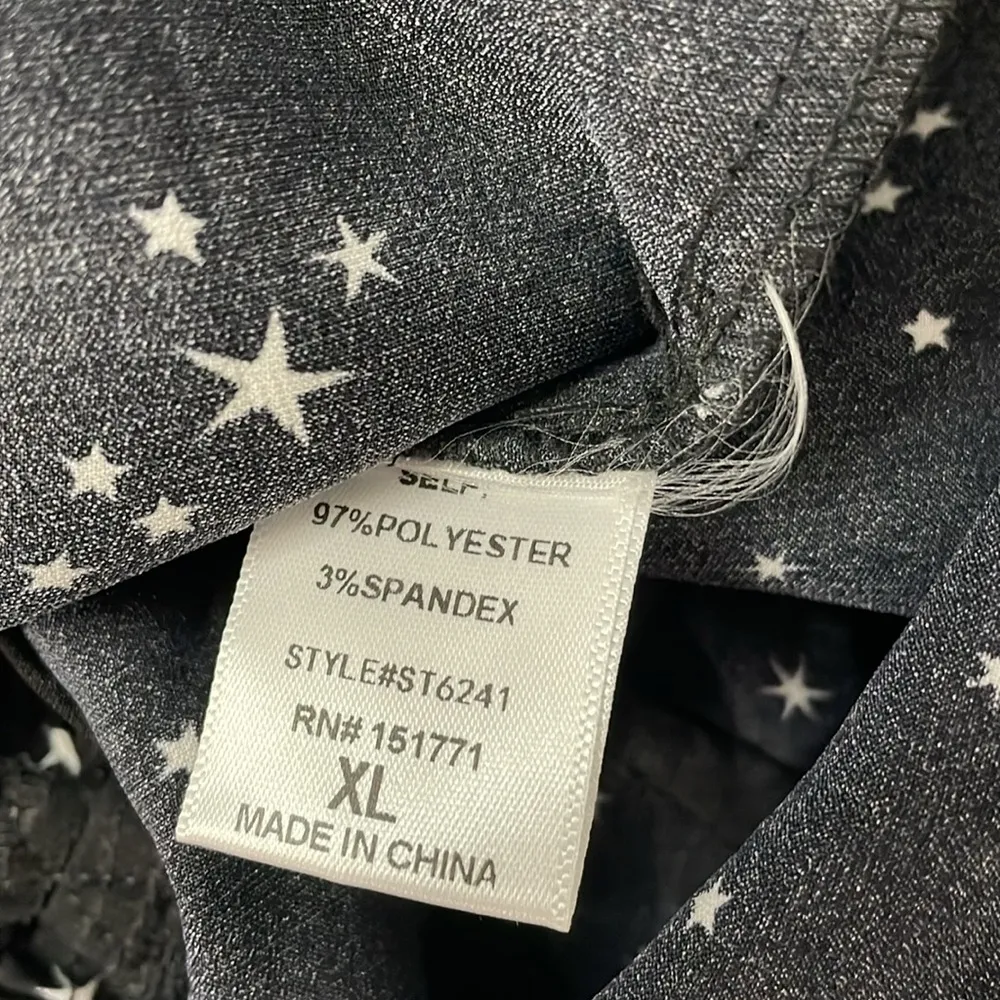 Le Lis Star Print Ruched Blouse - Image 7