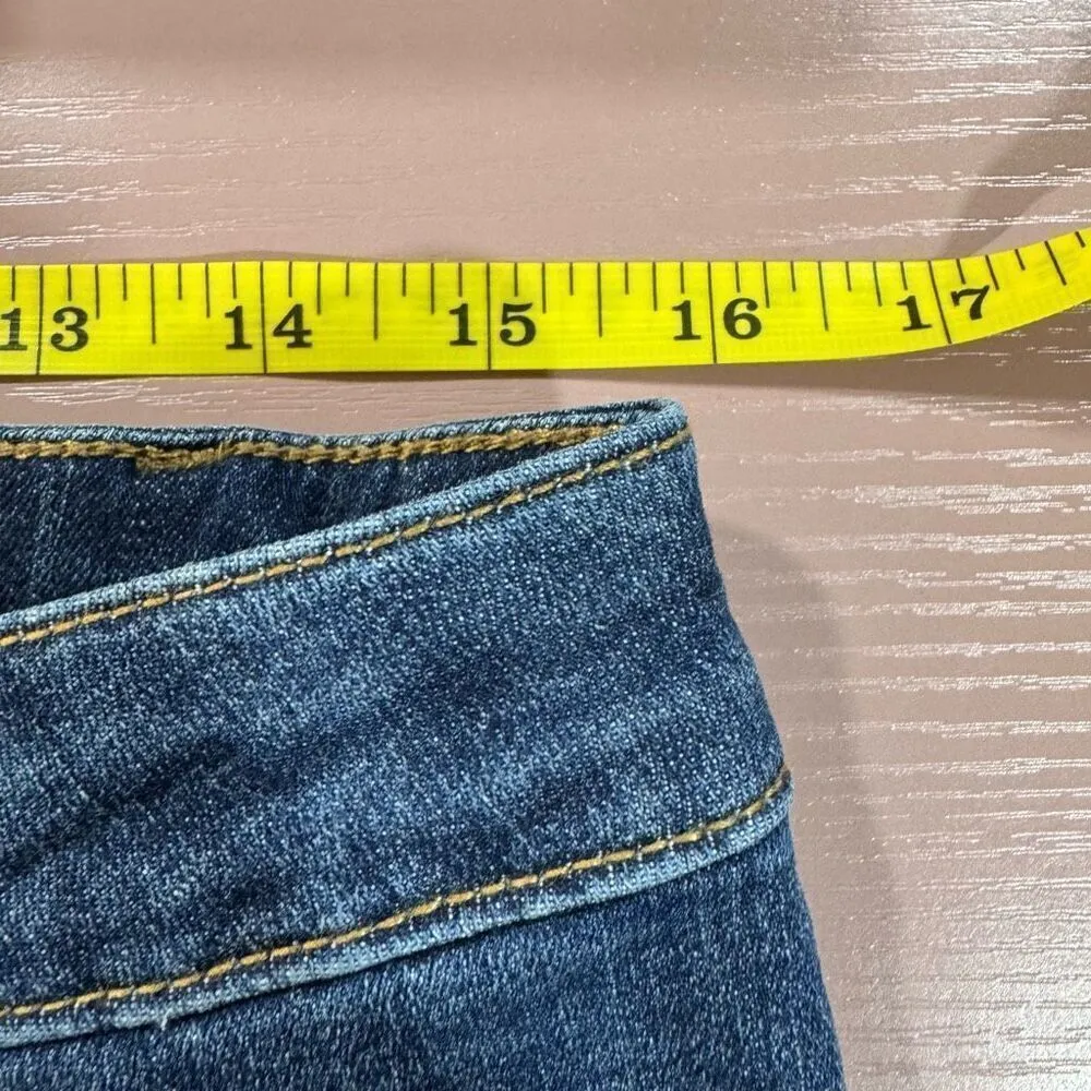 Special A  Size Large Denim Shorts - Image 5