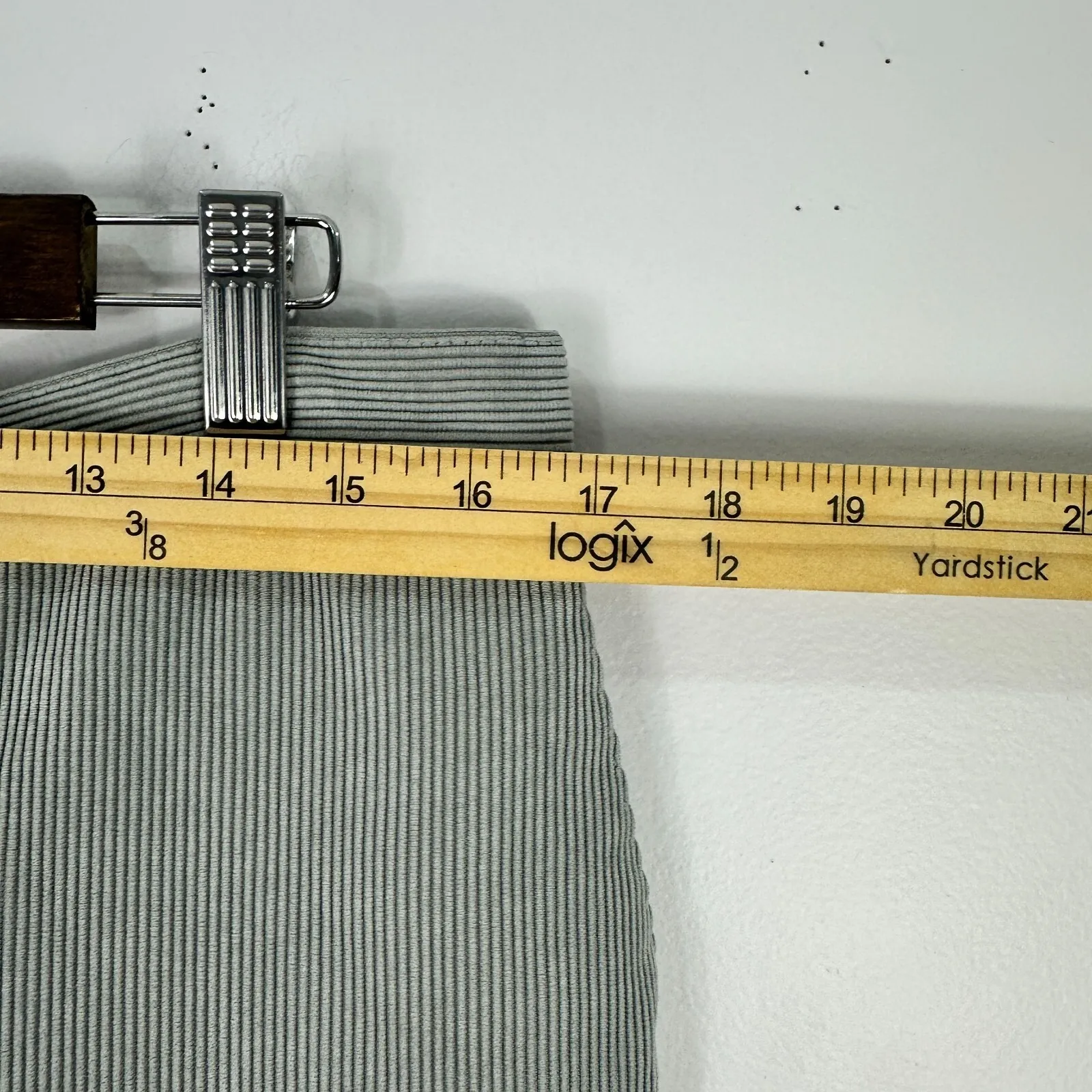 Alfred Dunner Pants Womens 18 Gray Corduroy Pull On Wide Leg Modest Work Comfy - Image 5