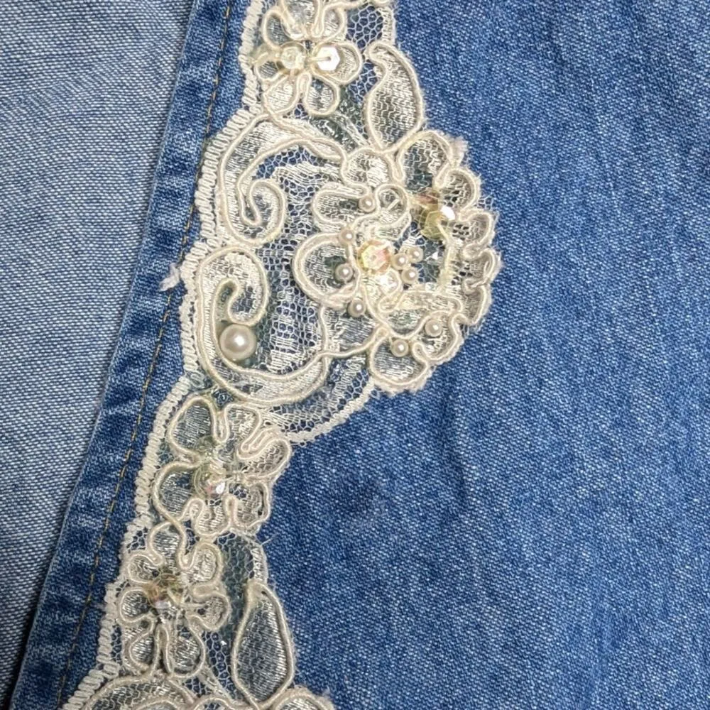 Vtg 1990s Sunbelt Blue Denim Lace Trim Pearl Embellished Button Up Vest XL - Image 3