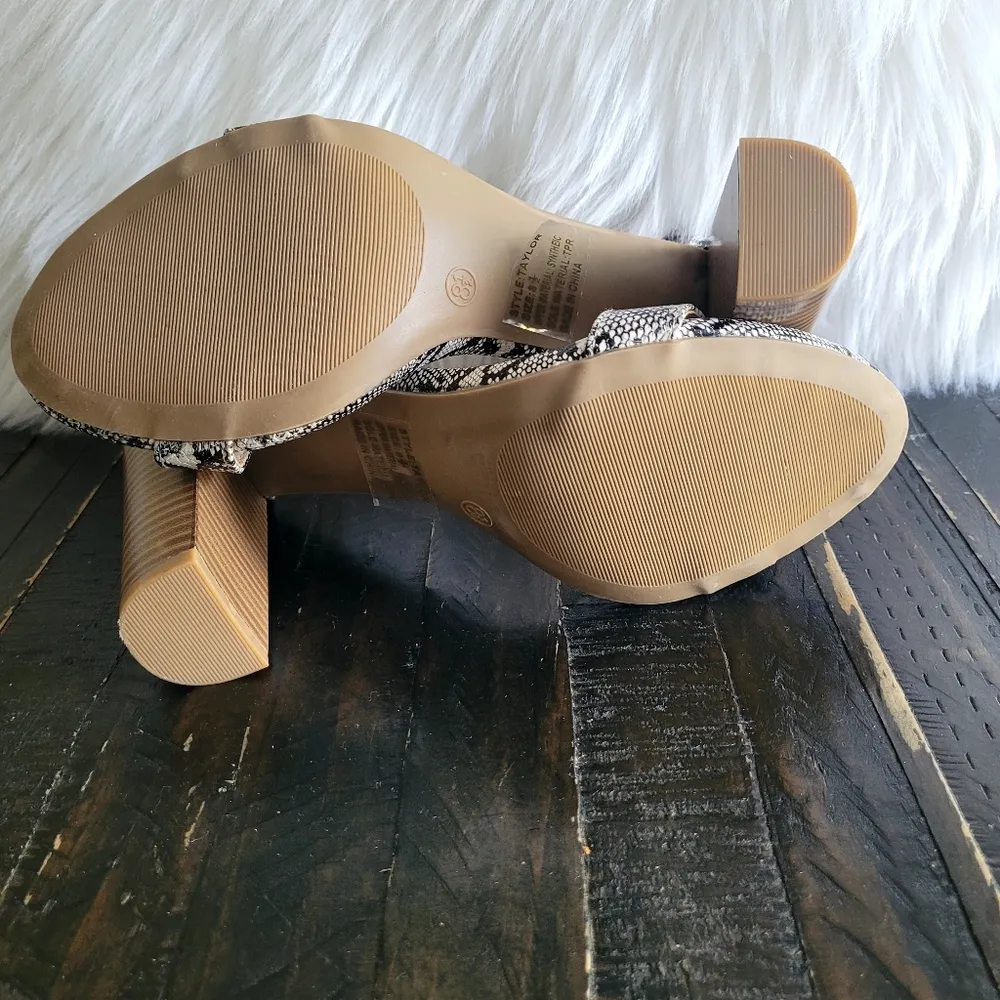 Lulus Snake Ankle Strap Heels Women's Size 8.5 Black - Image 7