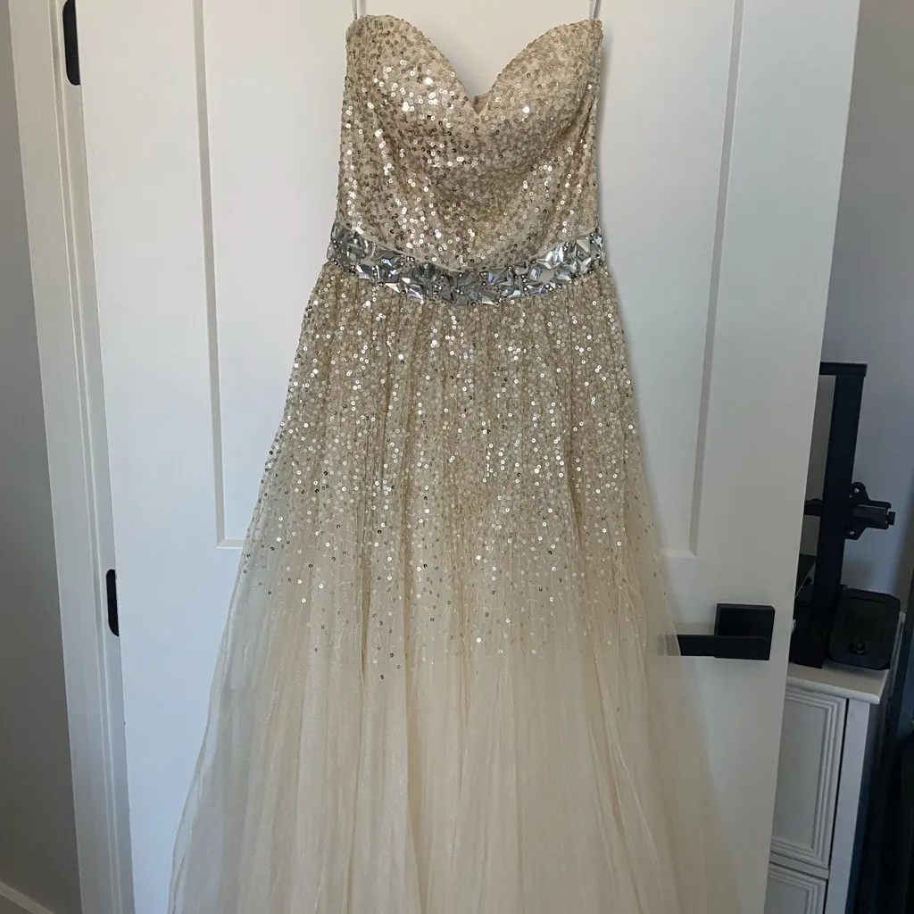 Sherri Hill Prom Dress - Image 6