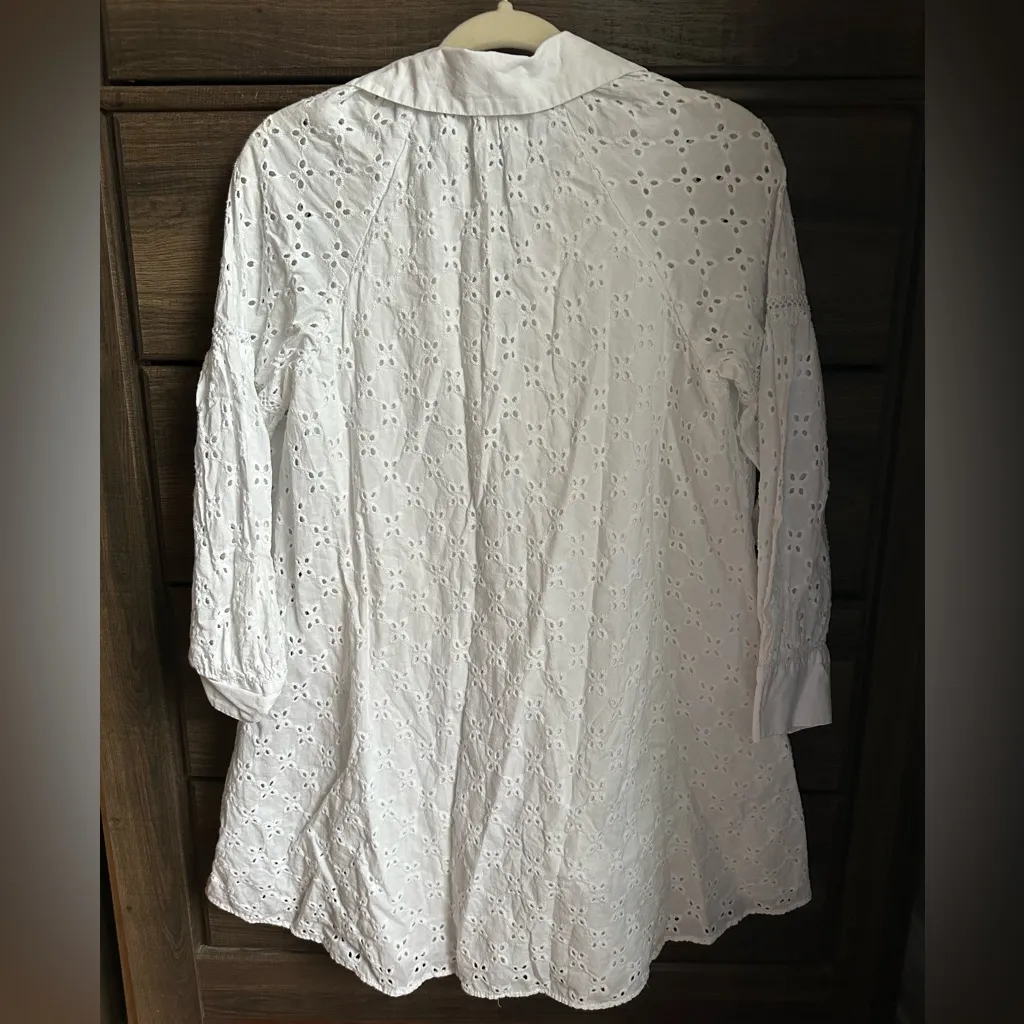 ZARA  White Eyelet Blouse - Image 4
