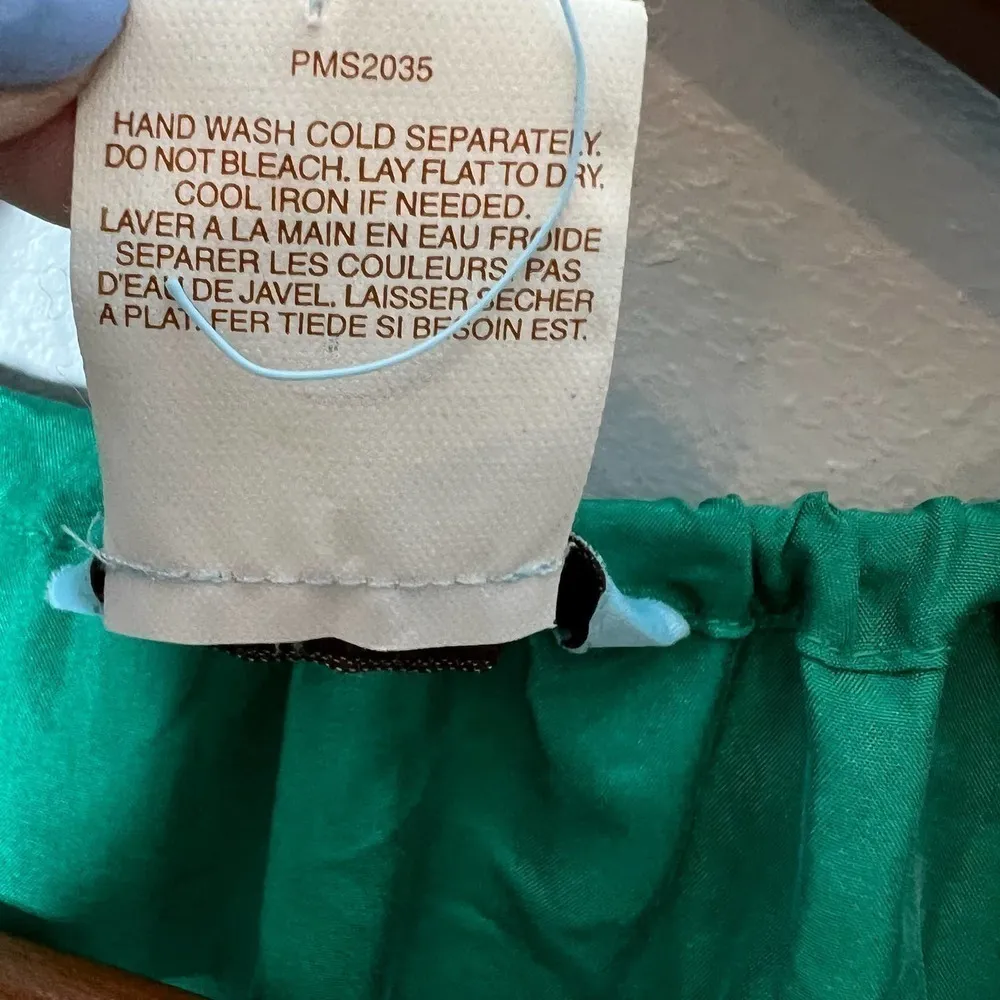 Marciano 100% silk green short dress short sleeves front pockets buttons size XS - Image 6