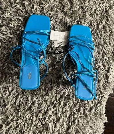 NWT  Sparkly Sandals - Image 5