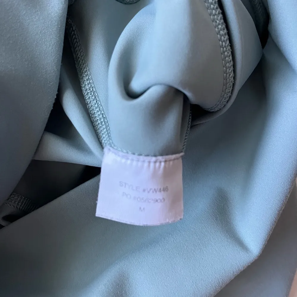 Vuori Studio Pocket Legging Vintage Pistachio-Size Medium - Image 6