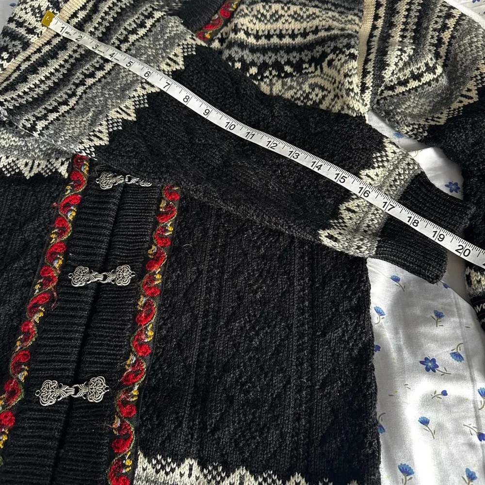 Nor Wear 100% Wool. Small Casual Women's Wool Cardigan Nordic Ice Wear Sweater Black - Image 5