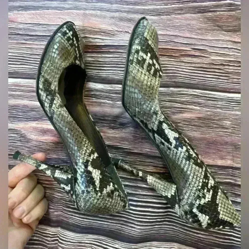 Women’s size 8 Stewart Weitzman Giboya snakeskin, peep tail heels, shoes, pumps - Image 5