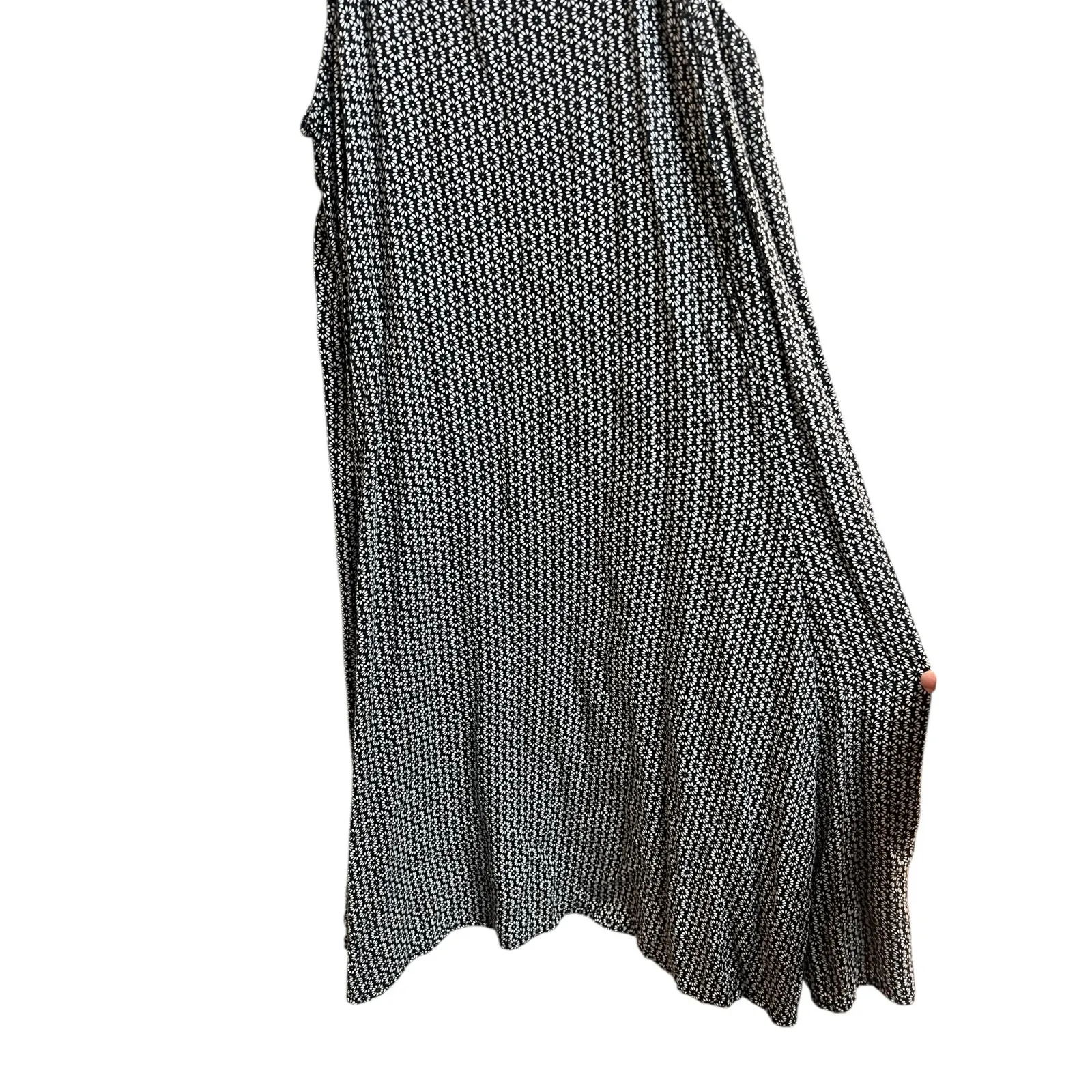 Brandy Melville Black White Floral Pattern Halter Mini Dress One Size - Image 2