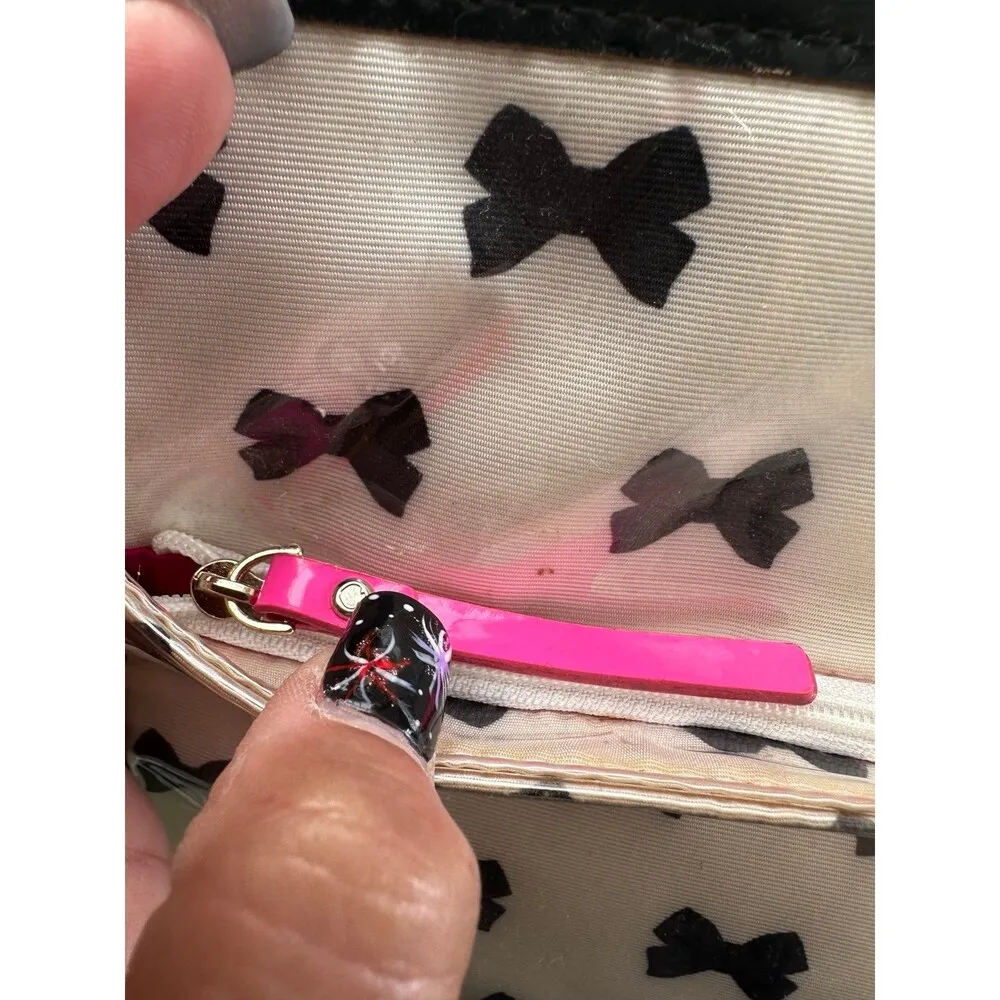 Kate Spade New York Large Tuxedo Bow Tie Heddy Plastic Exterior Cosmetic Bag - Image 5