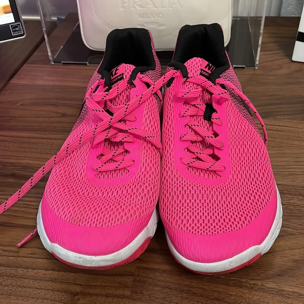 💙💖 Nike Flex Experience RN 5 Pink Tennis Shoes - Image 3