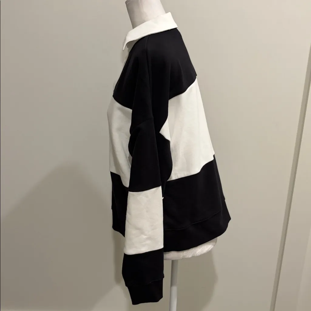 New With Tags Evereve Ozzy Rugby Sweatshirt Sz M - Image 3