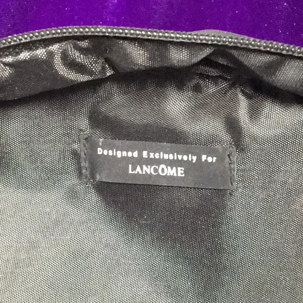 LADIES’ Lancôme Black & White Makeup Pouch - Image 7