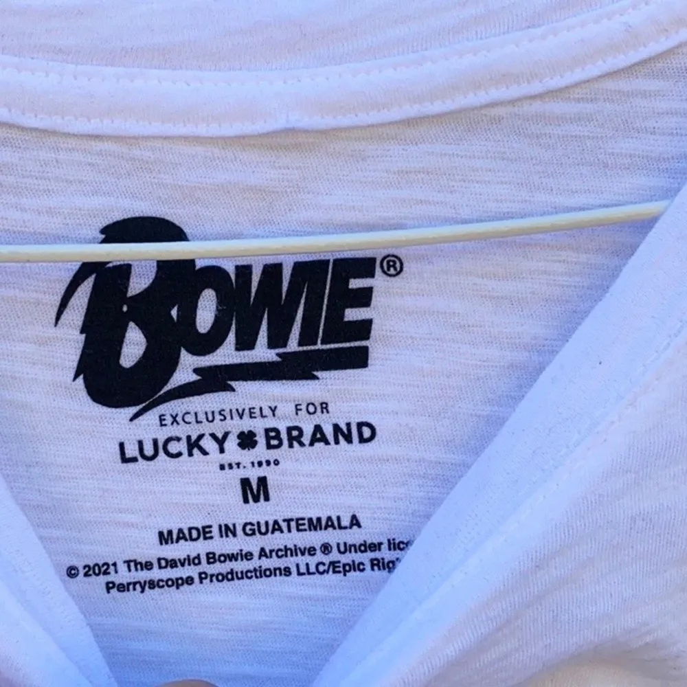 Womens Size Medium short sleeve white David Bowie fan club tee - Image 5