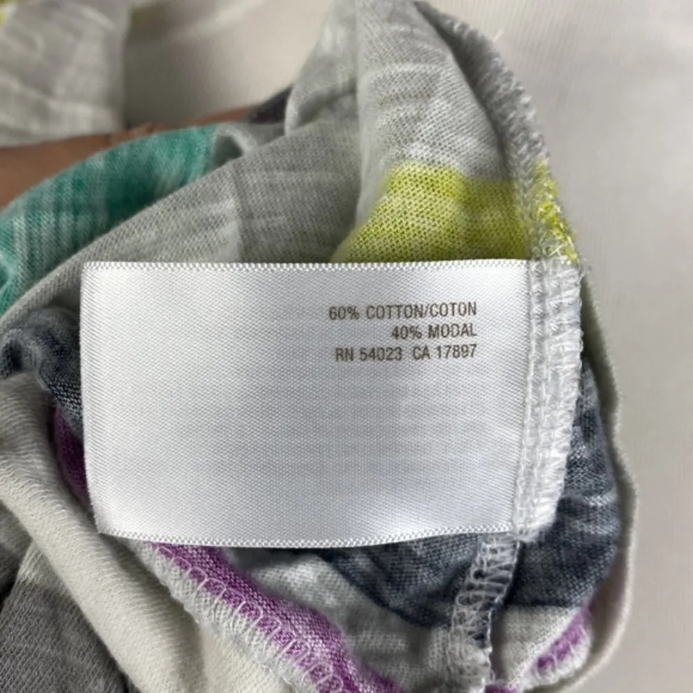 Old navy multi colored burnout t shirt scoop neck size xl - Image 8