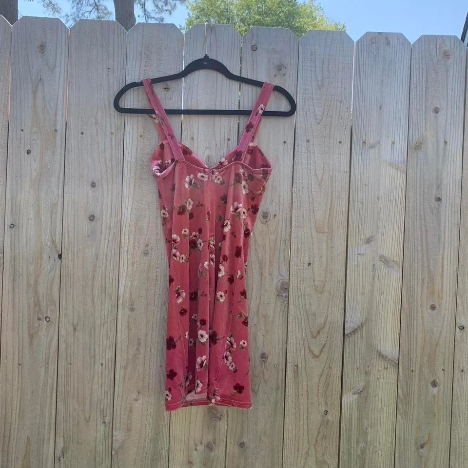 Pink velvet floral dress from‎ forever 21 Preppy y2k - Image 5