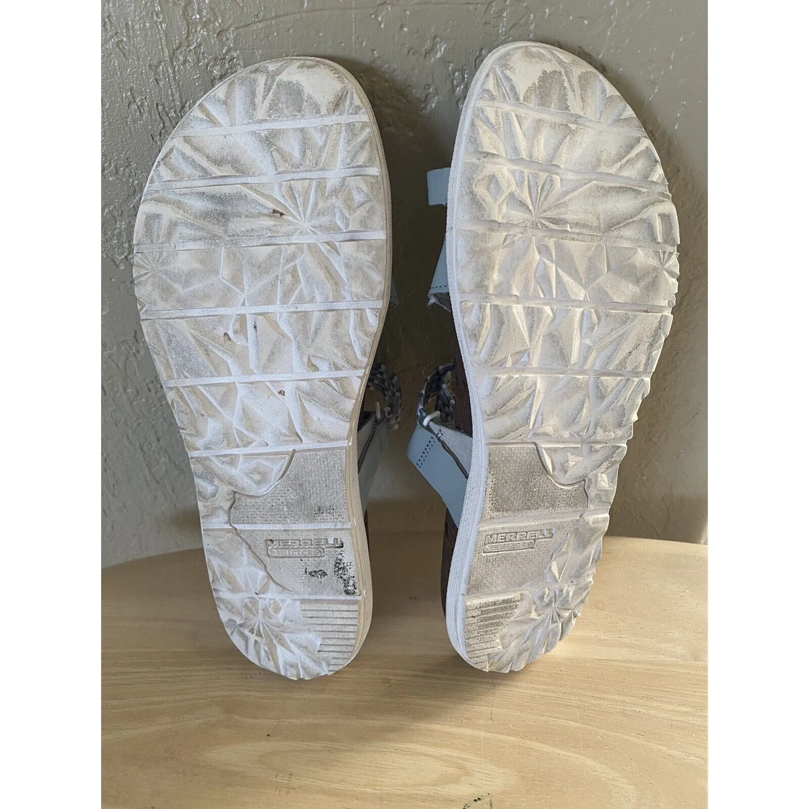 Merrell Sandals Womens 10 Gray White Sunvue Slip On Toe Strap Lightweight Beach - Image 10