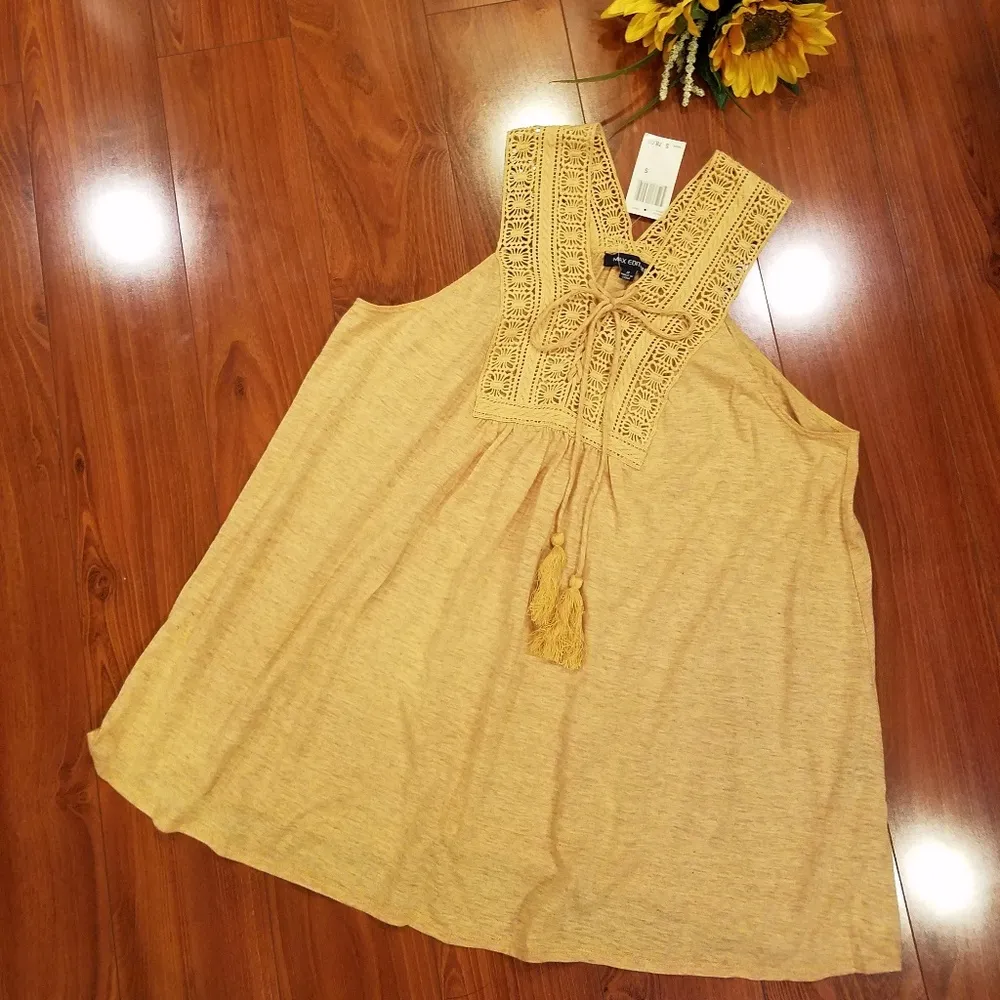 Max Edition Mustard Color Tank Top Size Small - Image 4
