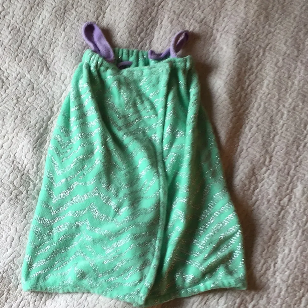 Fuzzy bath towel or swim cover up - Image 2