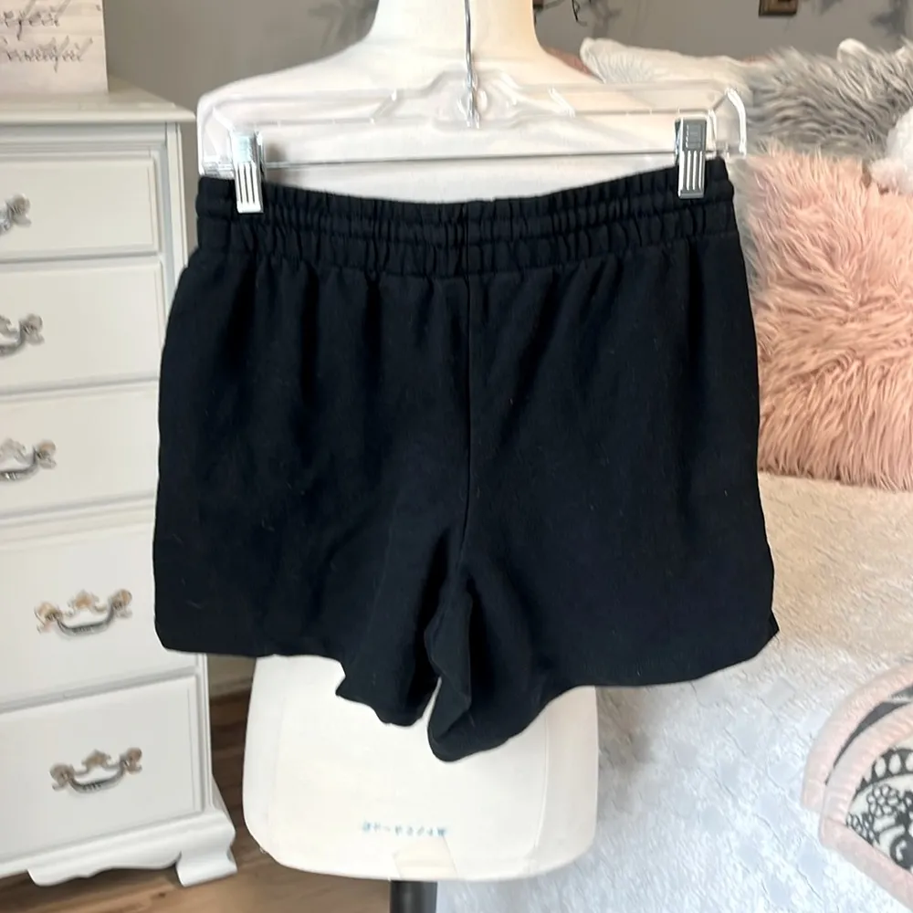 Comfy Danskin Black Knit Shorts - Image 5