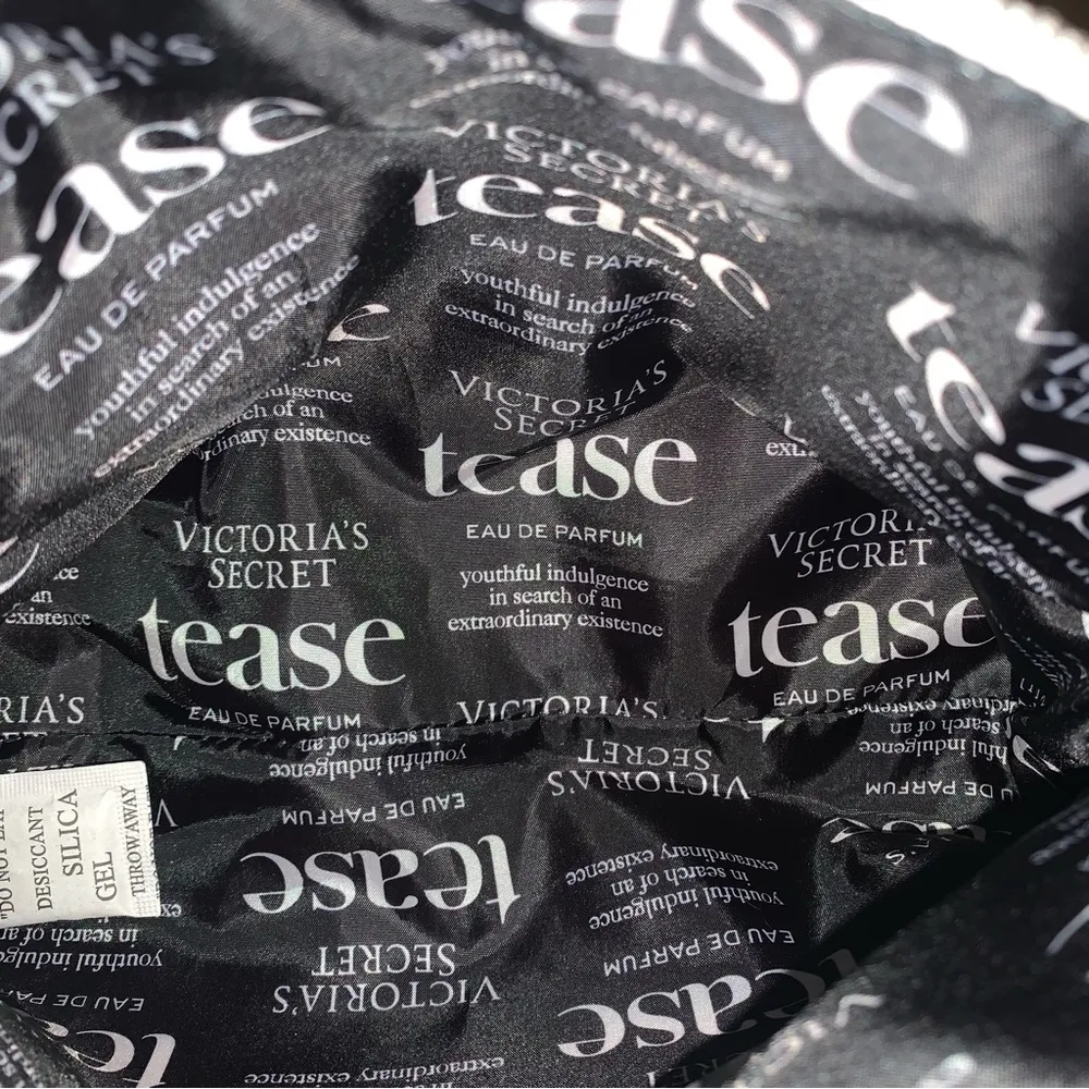 NWT Victoria’s Secret Tease Makeup Purse Bag - Image 3