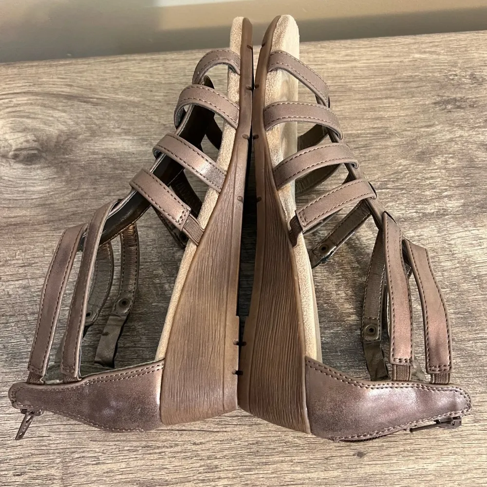 Wear Ever by BareTraps Fenma Metallic Strappy Sandals Women’s Size 7 - Image 7