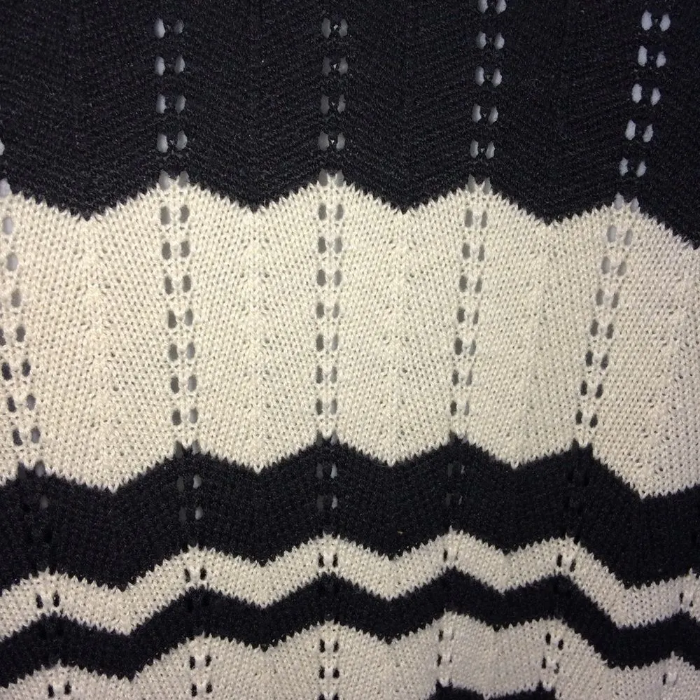 Charter Club Black and Cream 3/4 Length Silk Blend Chevron Patterned Sweater-S - Image 6