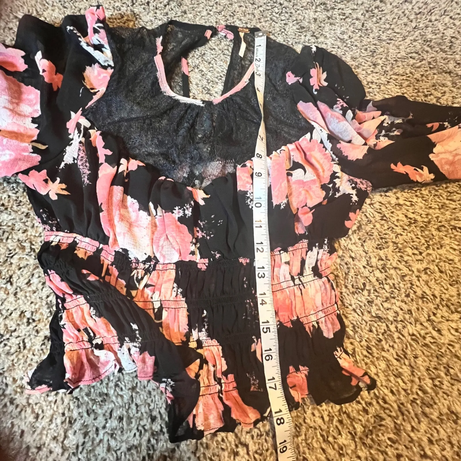 Free People Black Pink Floral Lace Smocked Cropped Long Sleeve Top Womens XS - Image 6