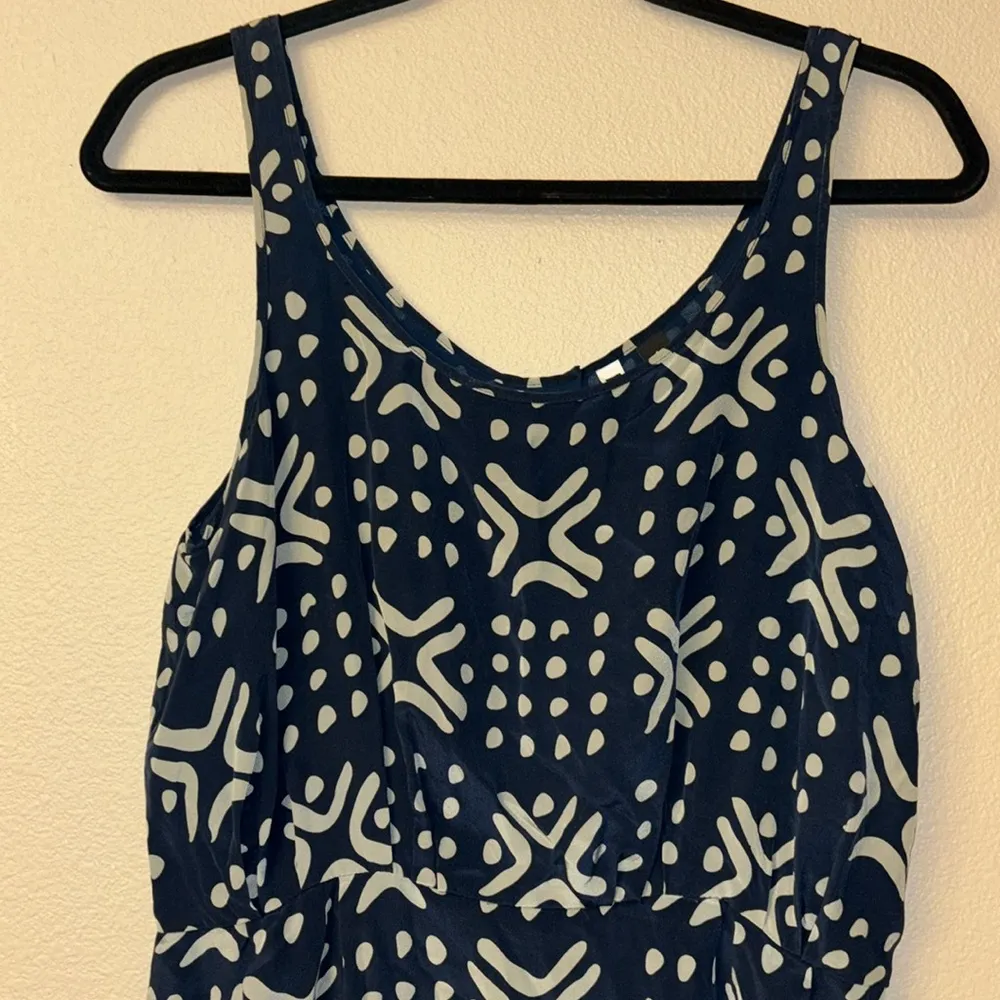 SARIAH Sleeveless Silk Tank Dress Sz 8 Cocktail Wedding Evening Navy Gray Print - Image 3