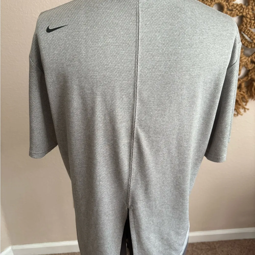 Nike Dri-FIT Gray Athletic Shirt - Image 3