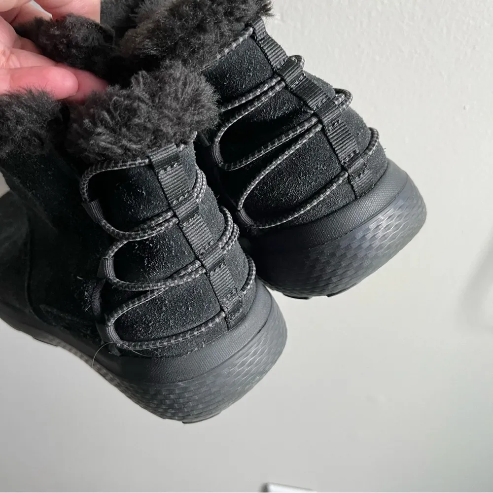 Skechers On The Go City 2 - Hibernate Womens Bootie Black Suede US Size 7.5 - Image 3