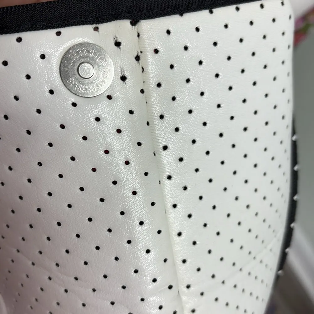 Neoprene Lemonbella Tote Bag White - Image 12