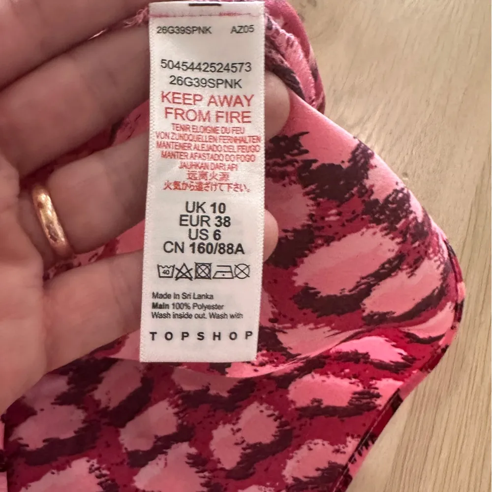 Topshop open back animal print dress pink red black size 6 NWT - Image 4