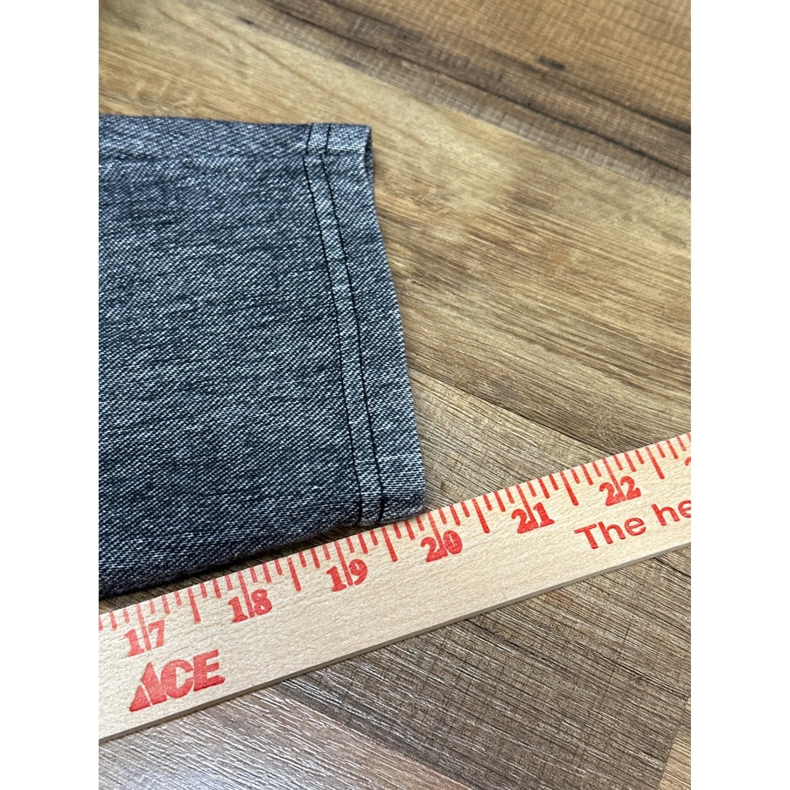 Hue Womens Jeans Pants Grey Wash Stretch Denim Cropped Capri Plus Size XXL - Image 5