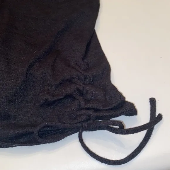 Gap sleeveless top with adjustable cinched sides, size small - Image 4