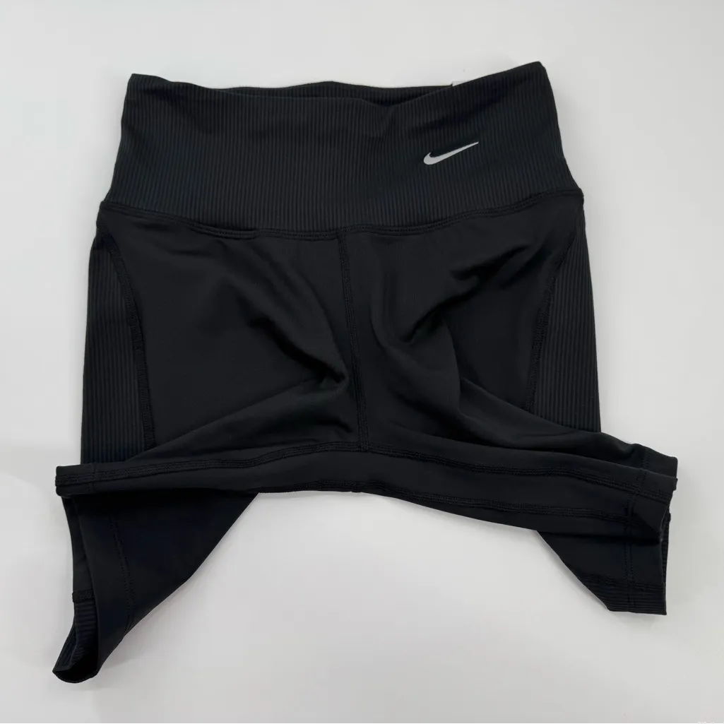 Nike Women's Tight Fit Mid Rise Ribbed Panel Biker Shorts Black Size XS NWT - Image 9