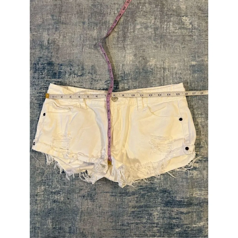 Shein White Distressed Denim Cutoff Shorts Medium / Size 6 - Image 5