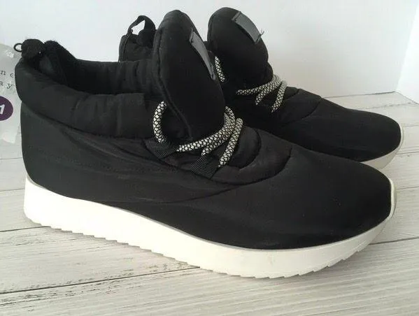 Black Sneaker/Boots, Size 11 - Image 2