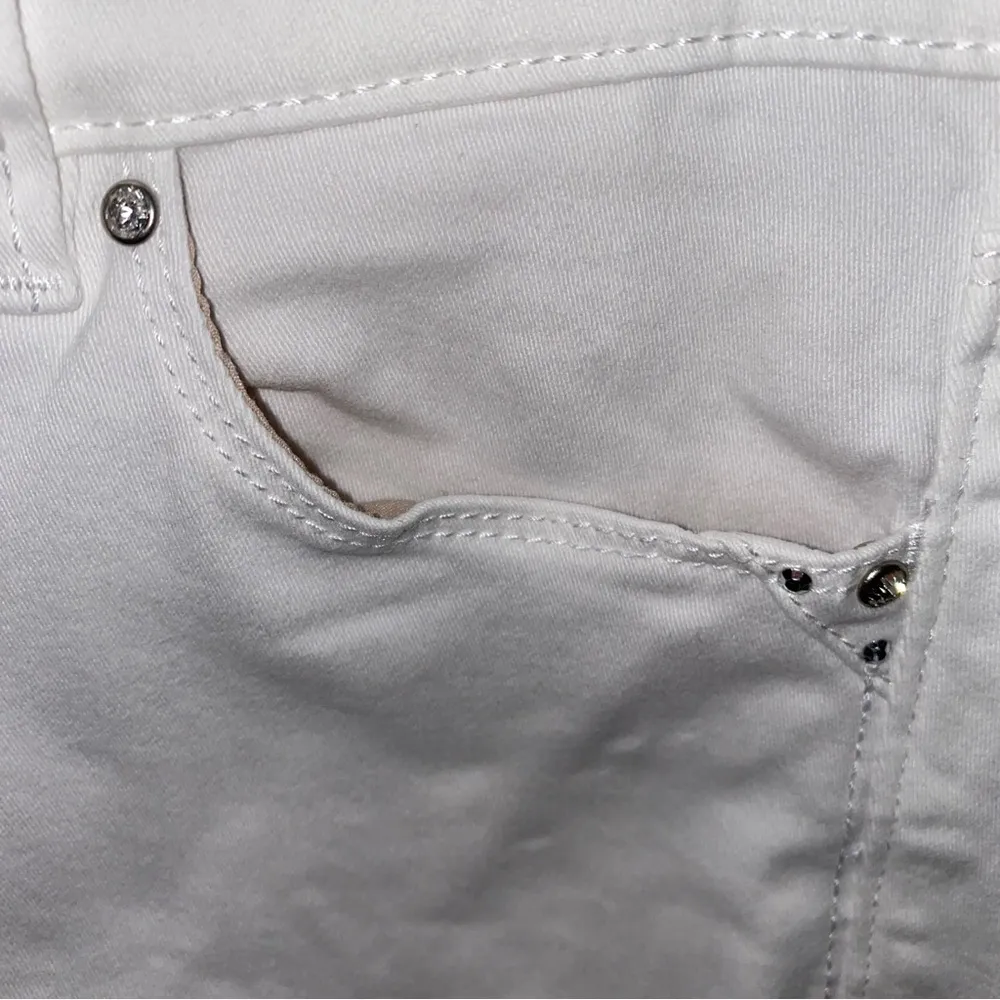 WHBM White Denim Skimmer Ankle Zipper Skinny Jeans Size 2 - Image 2