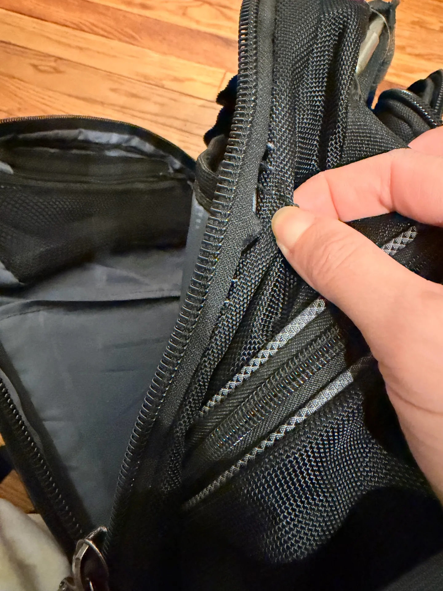 ✈️Wenger Synergy SwissGear unisex Laptop 16” heavy duty sport waterproof durable Black - Image 5