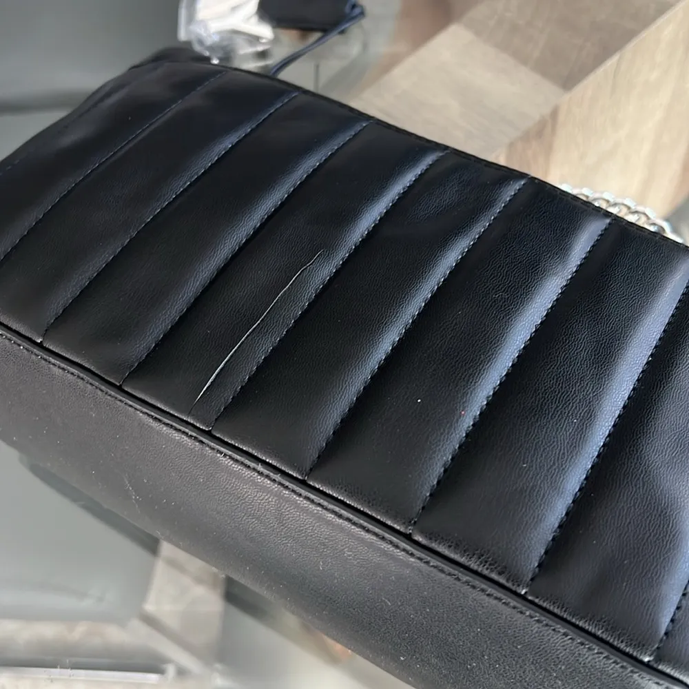 DKNY Lexington Park Shoulder Bag in Black/Silver Detail New w/Tag - Image 10