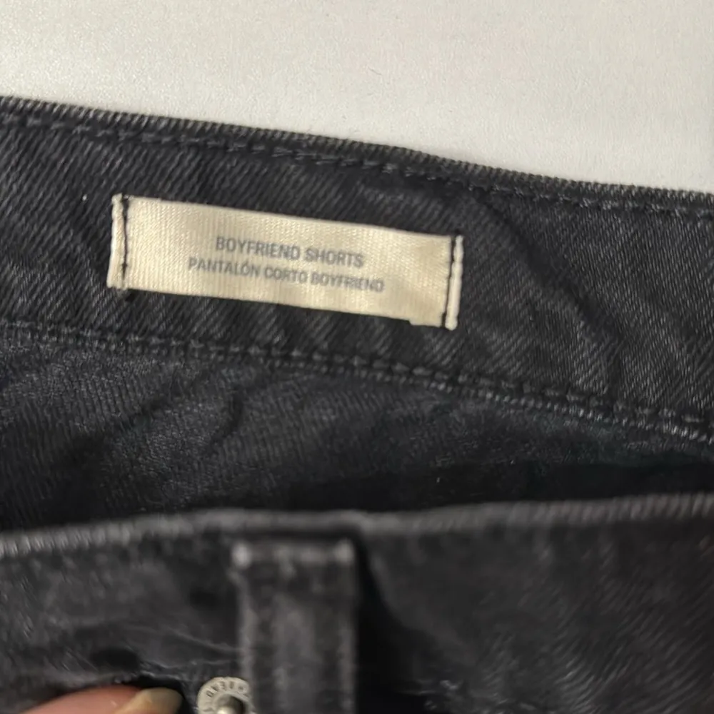 Universal Threads Universal Thread Boyfriend Shorts - Image 4