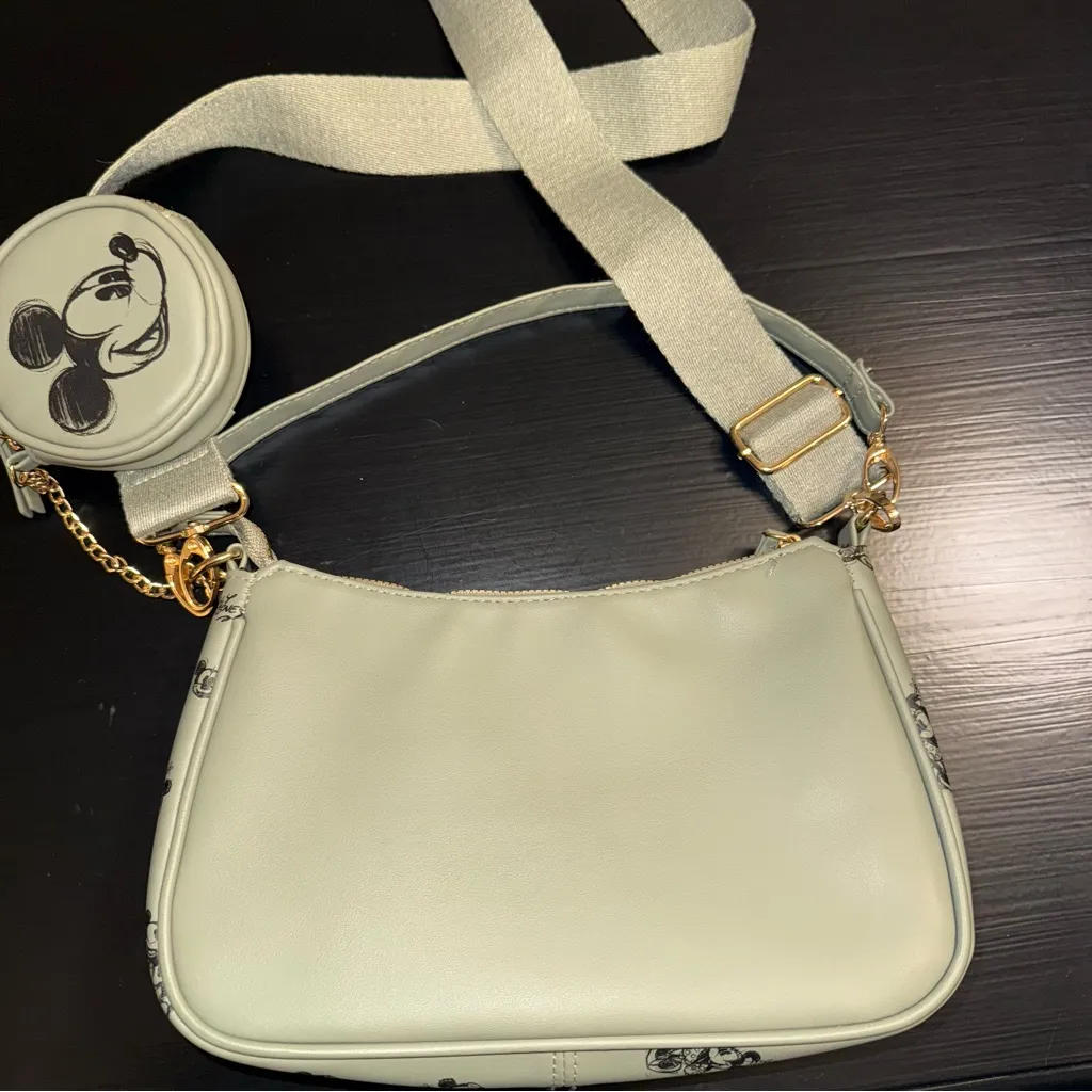 Disney green Crossbody Bag with Mickey Mouse Design - Image 8