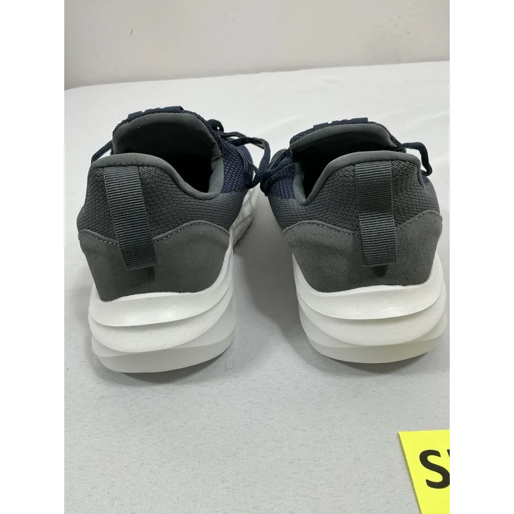 Woman’s NWOT Zove Slip On Wide Toe Box Sneakerss 9.5 XW Navy Gray - Image 4