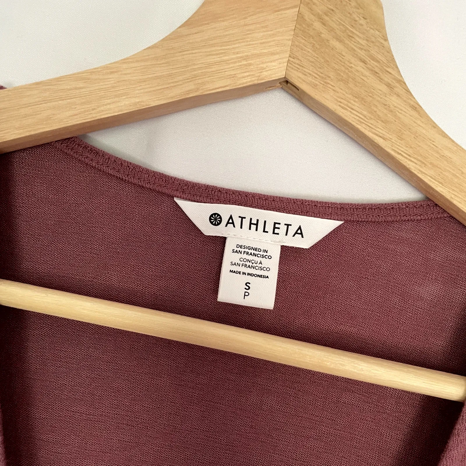 Athleta purple breezy wrap tank camisole deep v-neck sleeveless top women's S - Image 3