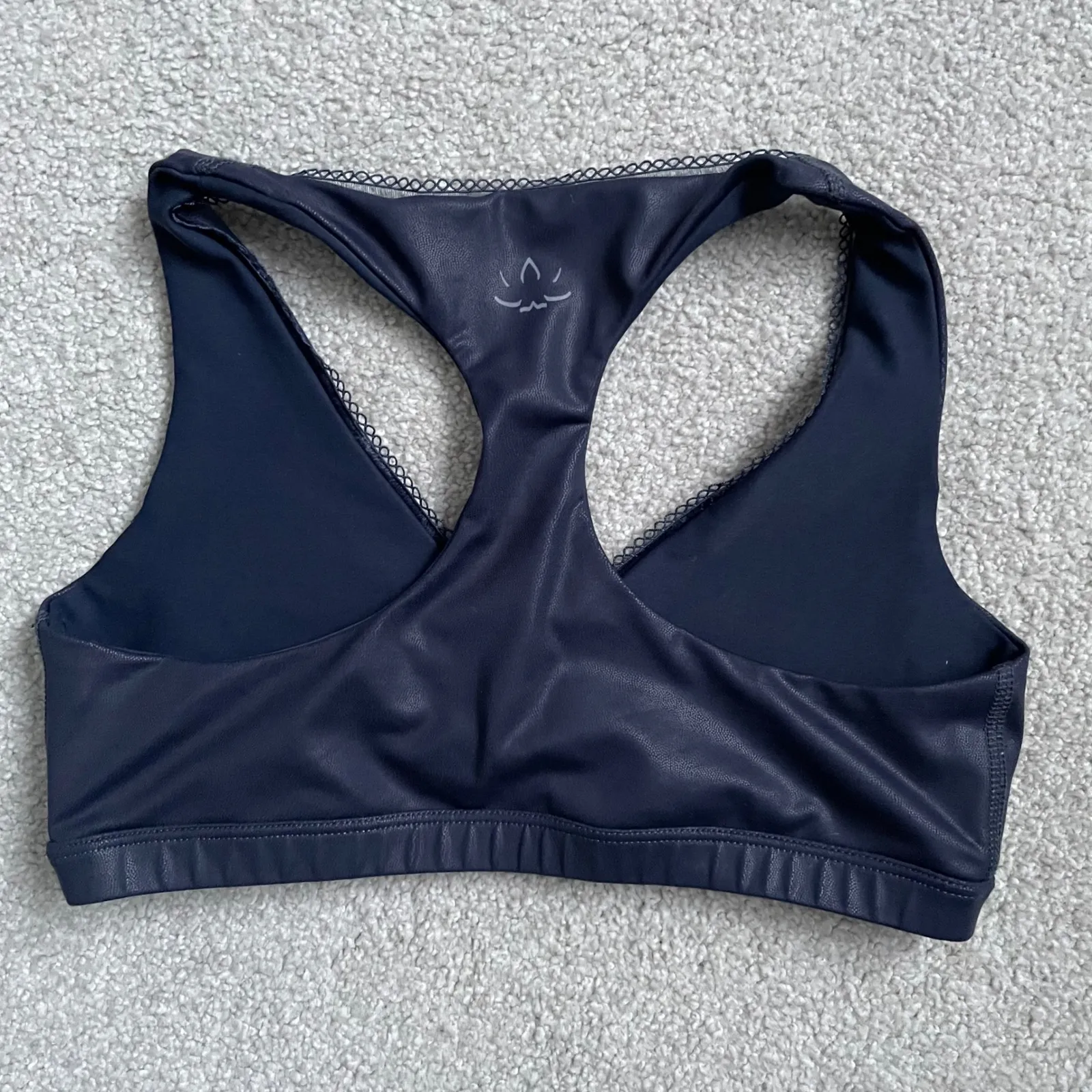Beyond Yoga Racerback Sports Bra Metallic Navy Blue Activewear Size Womens Small - Image 4
