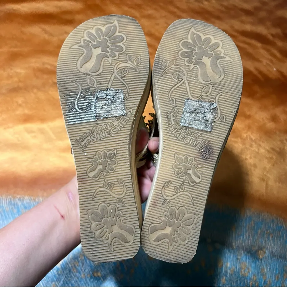Vintage Skechers Wedge Sandals tan amber beaded  Gold Accents size 6 platform - Image 9