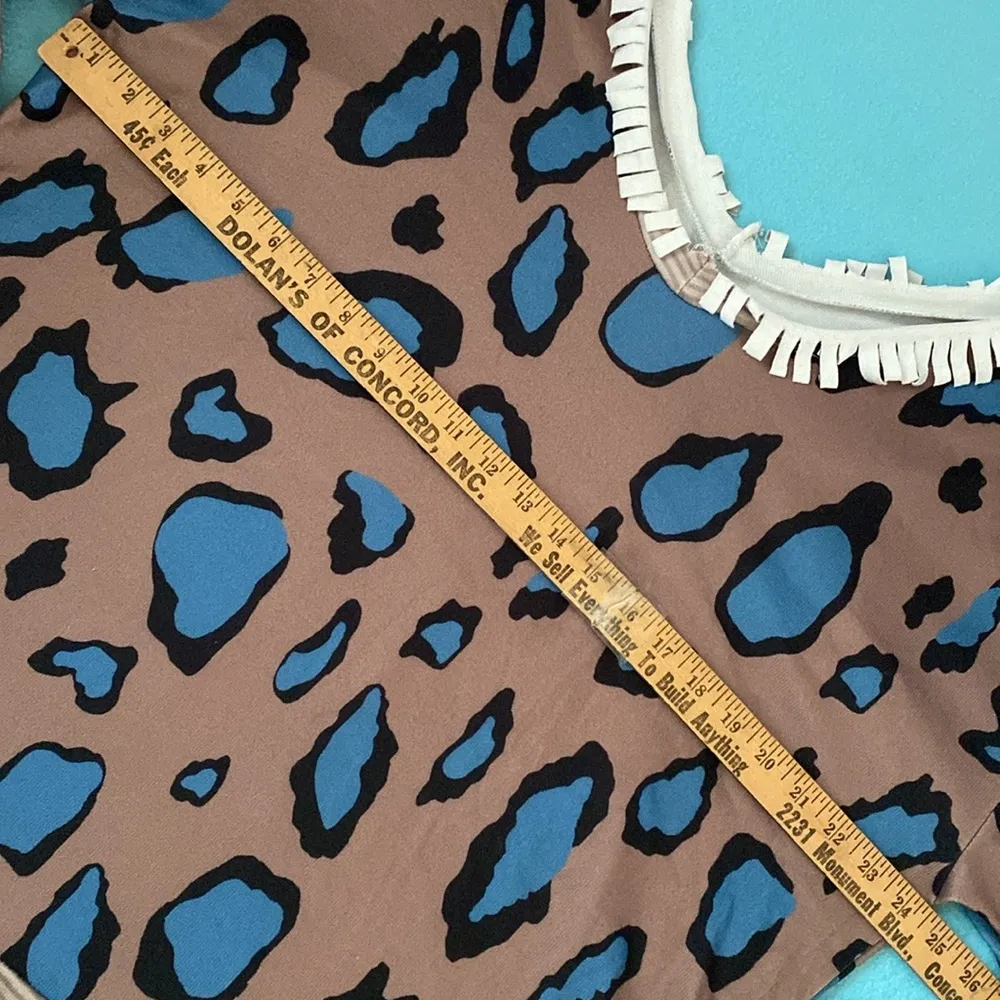 MISSLOOK scooped neck long sleeve sweater bold animal print fringe hems size 2X - Image 9